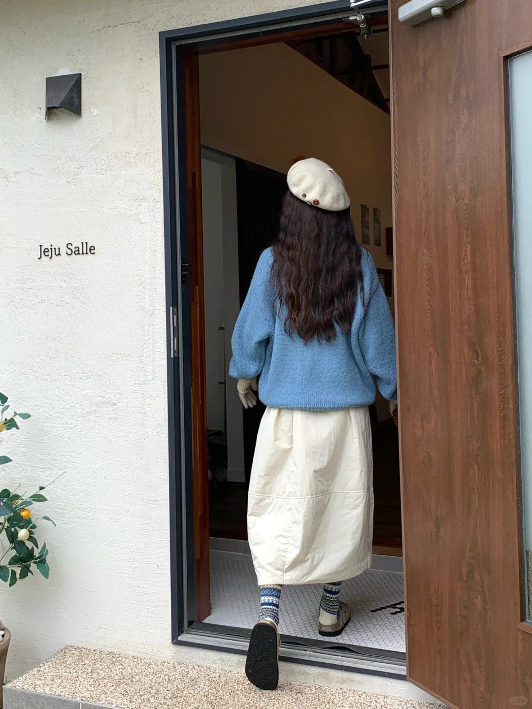 刘慧迪 - White Bubble Skirt