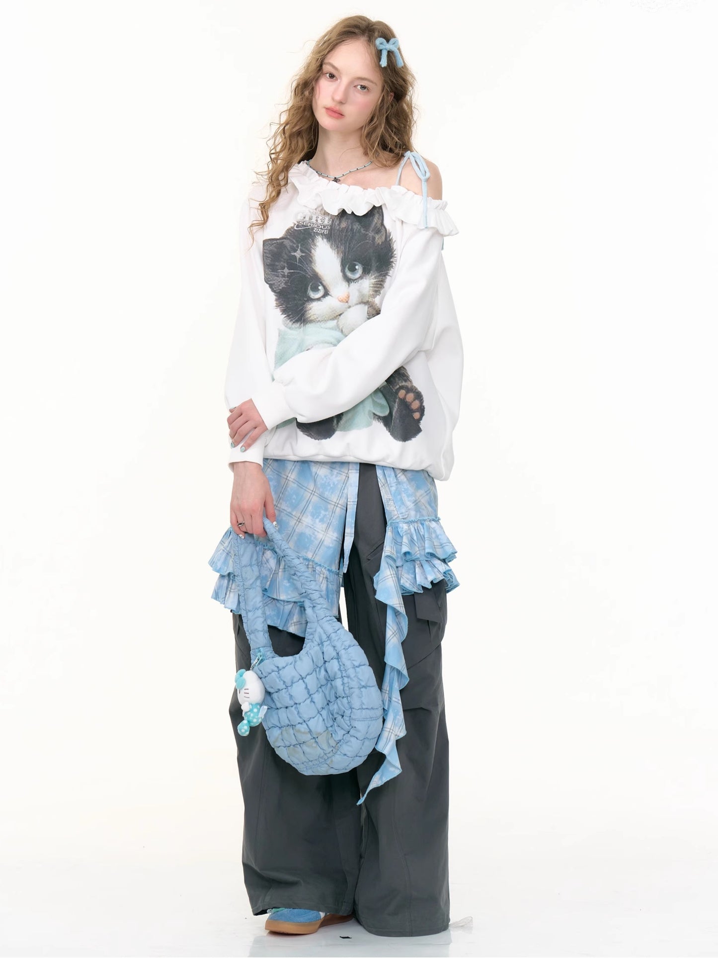 ZiziFei - Retro-Futuristic Cat-Print Off‑Shoulder Sweatshirt