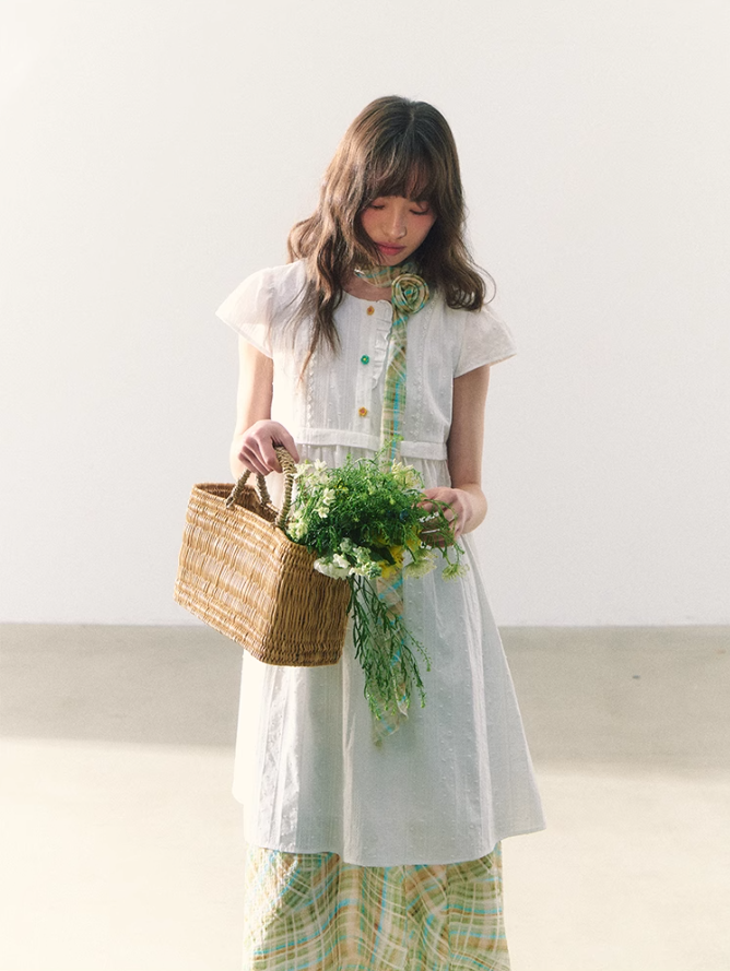 罐头粪便 - White Puff-Sleeve Dress + Forest Plaid Contrast Skirt