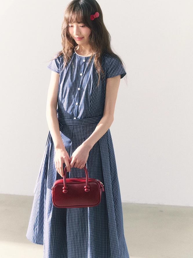 罐头粪便 - Summer Picnic Gingham Mini Dress – Short Sleeves & Waist Tie Detail