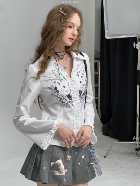 ZiziFei - White Bunny Graphic Blouse – Slim Fit Retro Y2K Long Sleeve Shirt
