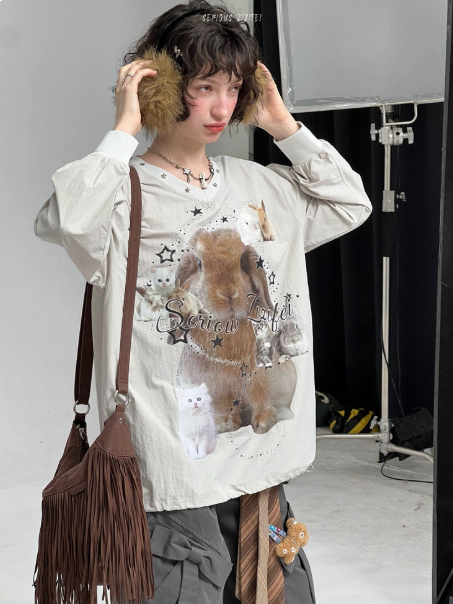 ZiziFei - Cat & Bunny Graphic V-Neck Sweatshirt – Studded Retro Thin Pullover
