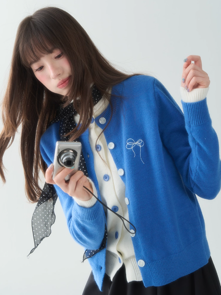 罐头士多所 - "Sugar Trap" Sweet Embroidered Faux Two-Piece Knit Cardigan