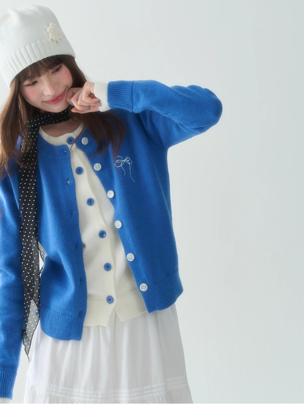 罐头士多所 - "Sugar Trap" Sweet Embroidered Faux Two-Piece Knit Cardigan