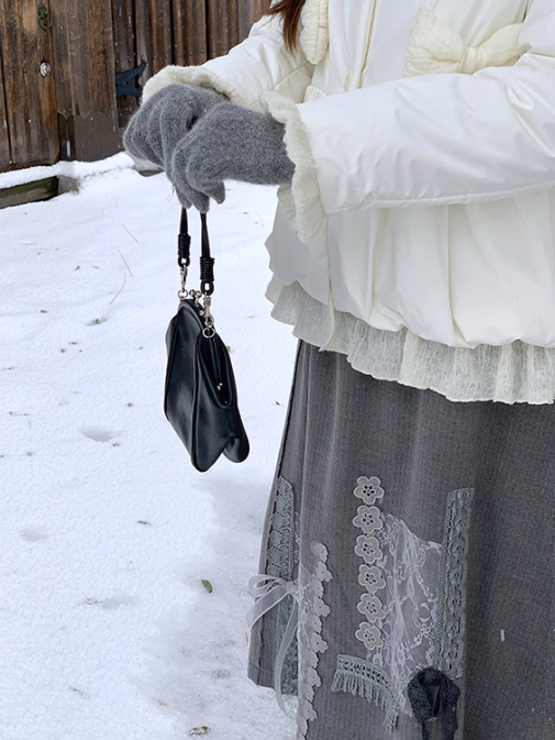 罐头士多所 Lace Bow Flare Skirt – Sweet Japanese-Inspired A-Line Skirt