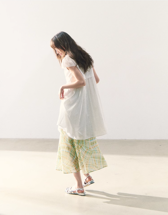 罐头粪便 - White Puff-Sleeve Dress + Forest Plaid Contrast Skirt