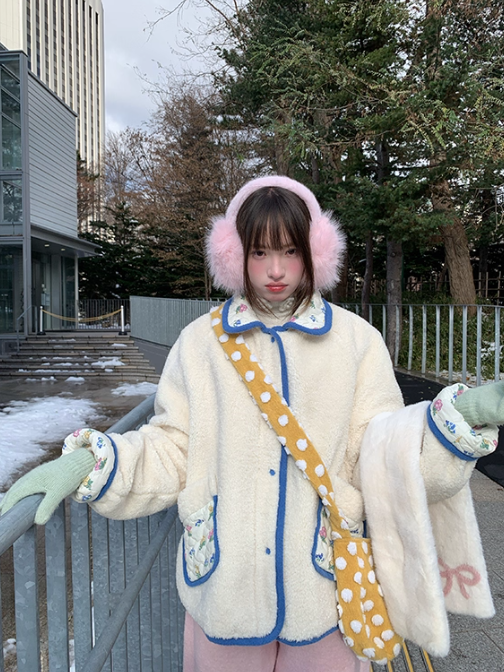 罐头士多所 Reversible Floral Sherpa Padded Jacket