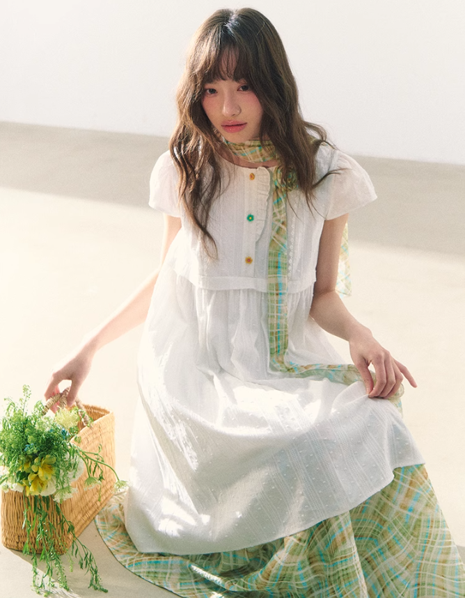 罐头粪便 - White Puff-Sleeve Dress + Forest Plaid Contrast Skirt