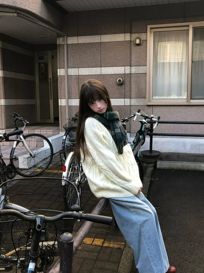Zzouu - Plain Knitted Sweater - Red and White