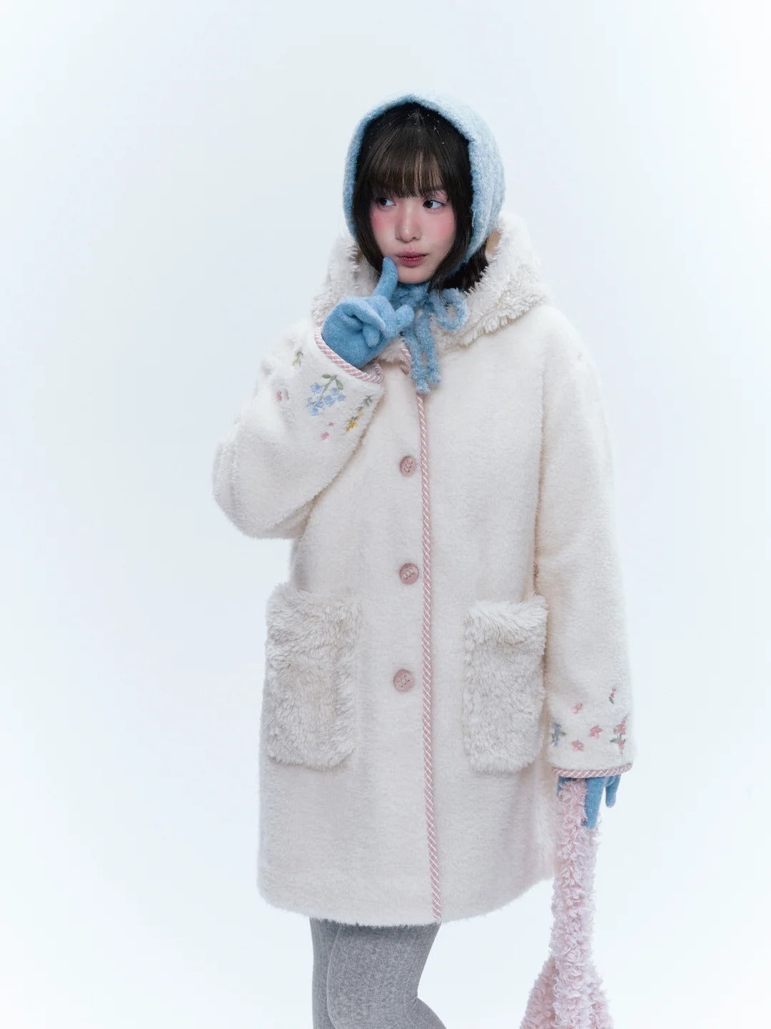 CREAMO2奶油氧气 - Soft Ivory Embroidered Teddy Wool-Style Midi Coat