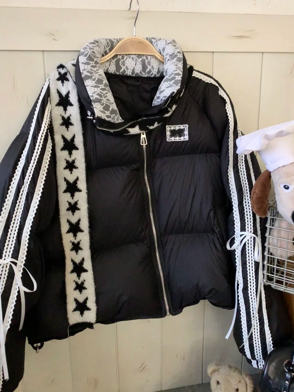 BIBIBENCY - Black Lace-Trimmed 90% White Duck Down Puffer Jacket