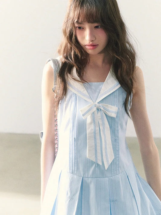 罐头士多所 - Preppy Style Sailor Collar Pleated Sleeveless Dress with Bow in Sky Blue