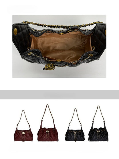 “Diamond Chain” Quilted Shoulder Bag (Black / Red)