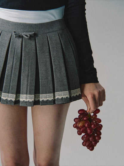 OAKMOO/ "Let Love Flow" Vintage Academy Gray Low-Rise Pleated Mini Skirt