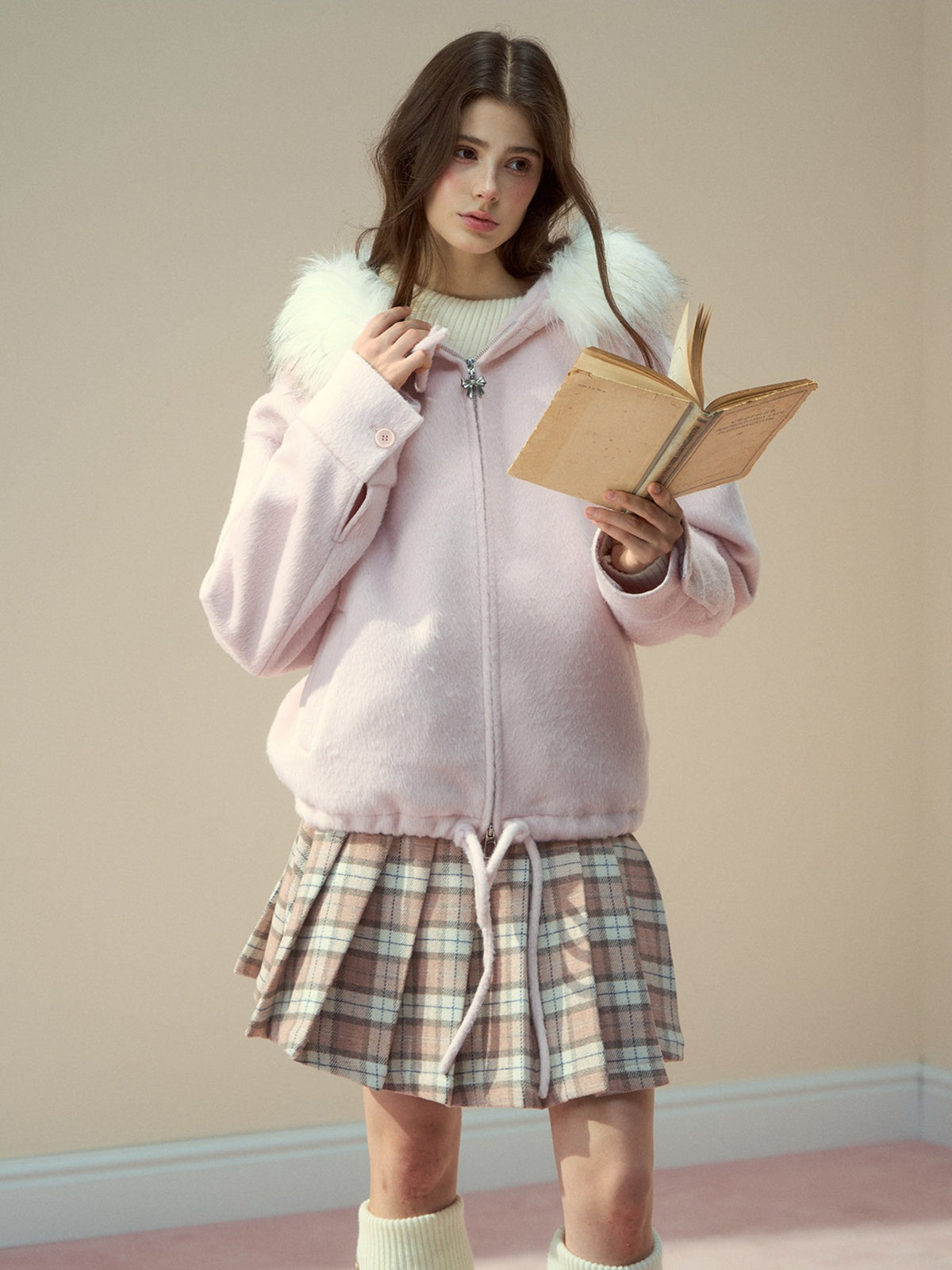 SunsetPark - "Warm Winter Days" Faux Fur Collar Wool-Blend Top Coat (Gray / Pink)