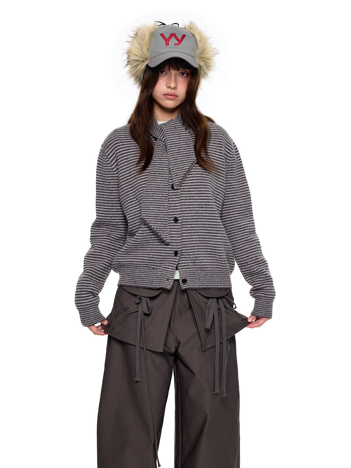 EZEK | Speckled Crew Neck Cardigan Sweater (Gray / Caramel)