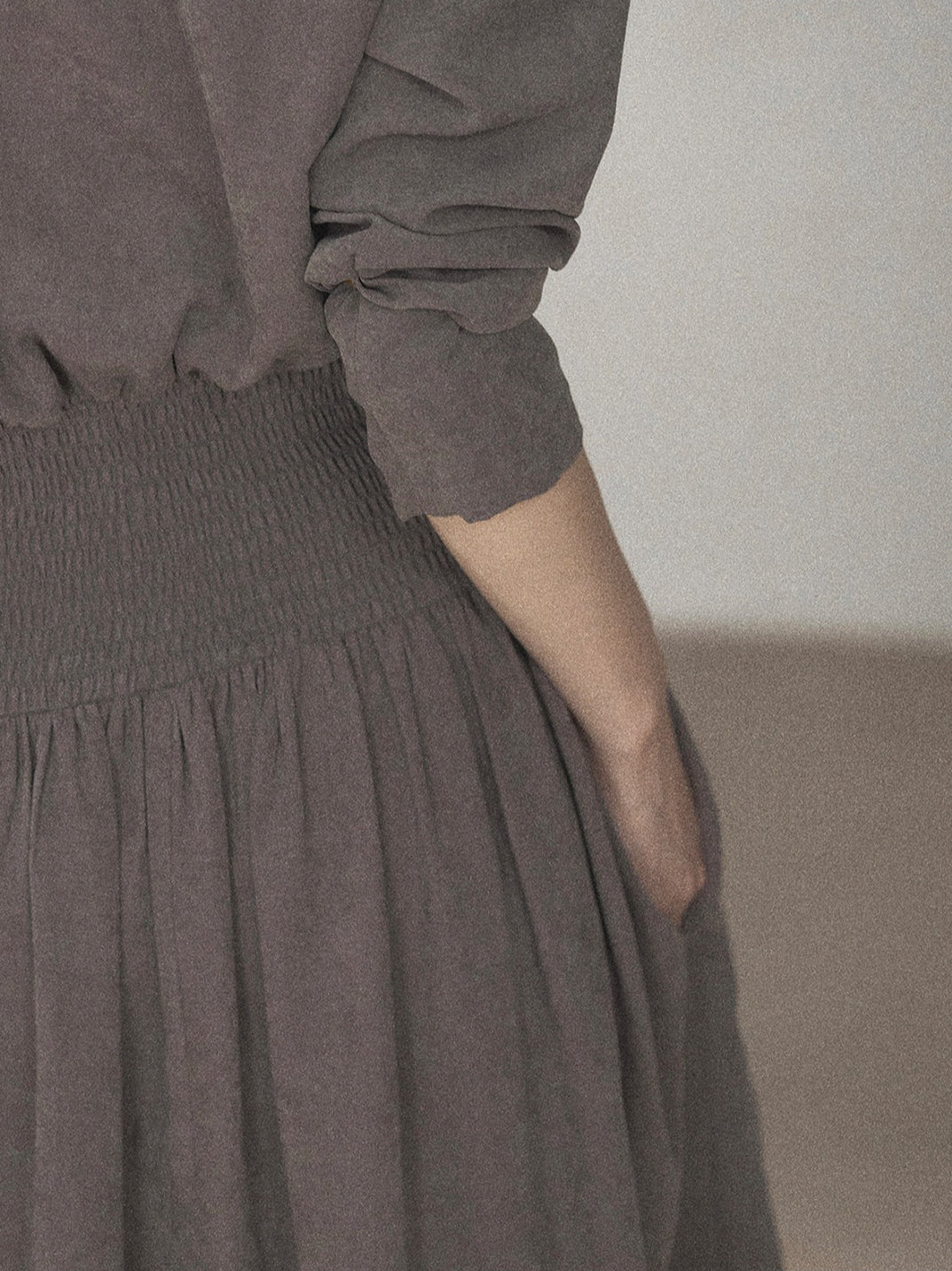 AOMALM - Gray-Purple Pleated Maxi Dress with High-Waisted Cinch Belt