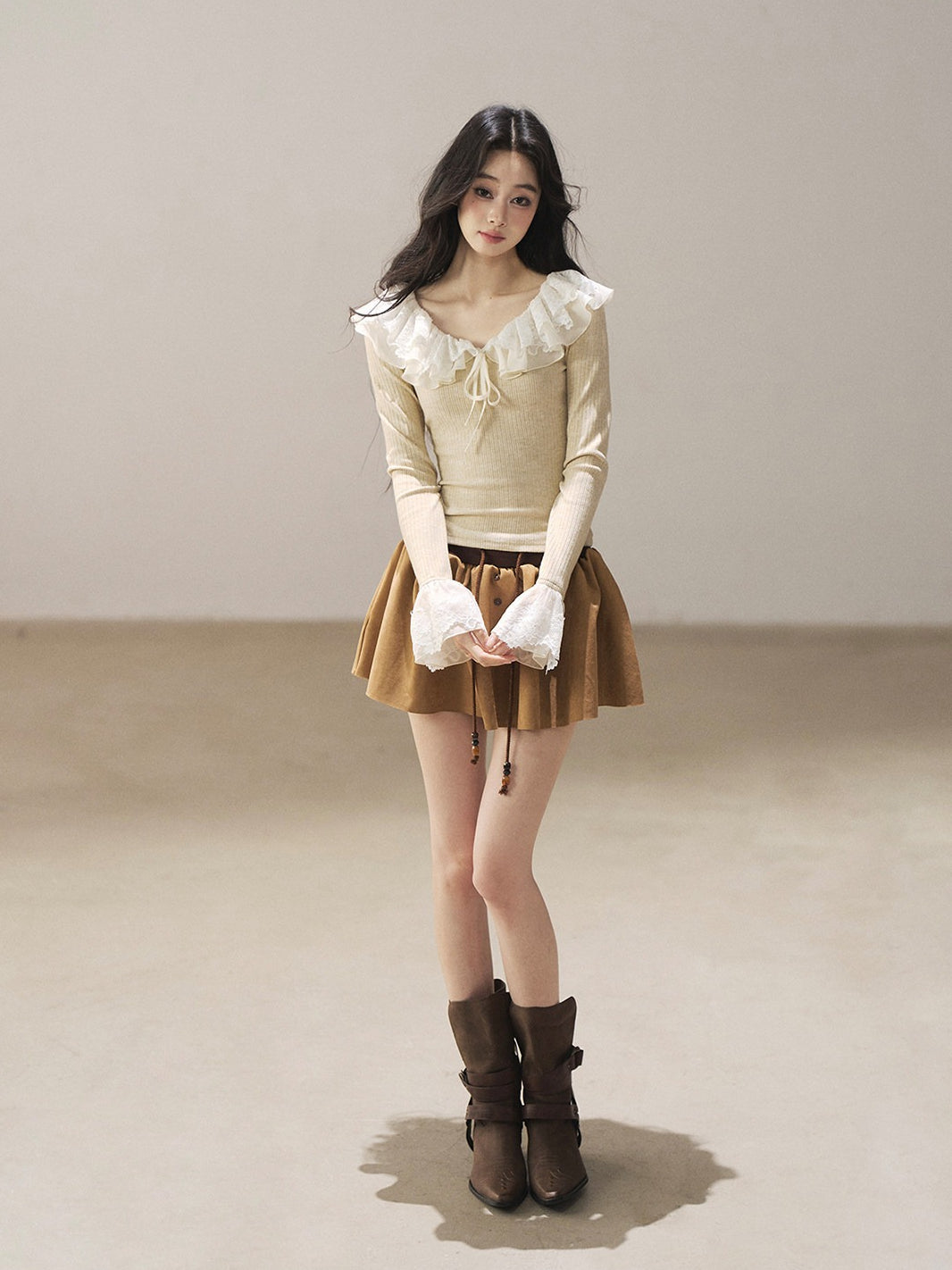 AOMALM - Oatmeal Ruffle Lace Knit Cropped Top