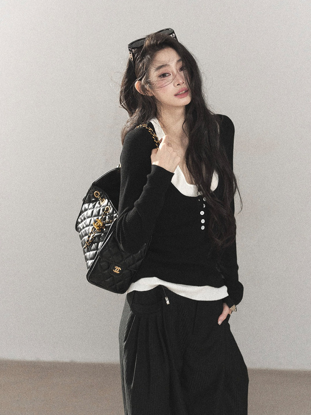 AOMALM - Korean U-Neck Faux Layered Knit Top