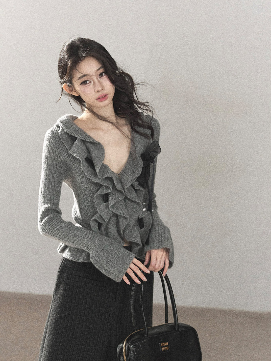 AOMALM - Pearl Gray V-Neck Knit Top with Ruffle Hem | Cropped Fit