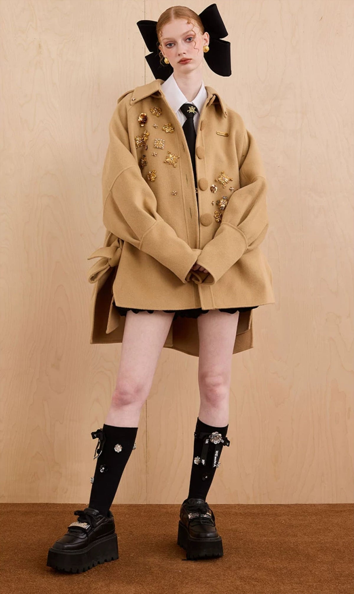 WEANCHEAM Wool Cape Coat | Cat-Ear Hood & Bow Details (Solid Camel/ Black Check)