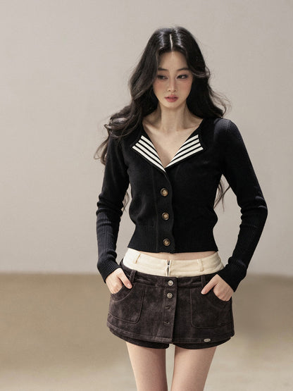 AOMALM - “The Quiet Isle” Black Cropped Ribbed Knit Top with Defined Waist