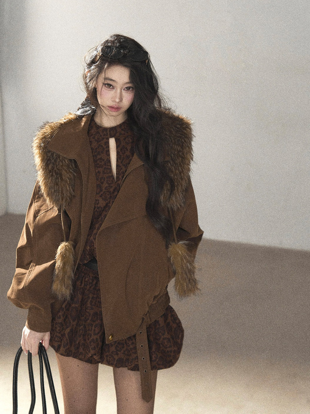 AOMALM - “Velvet Collar in the Evening Breeze” Chestnut Brown Faux Fur Shawl