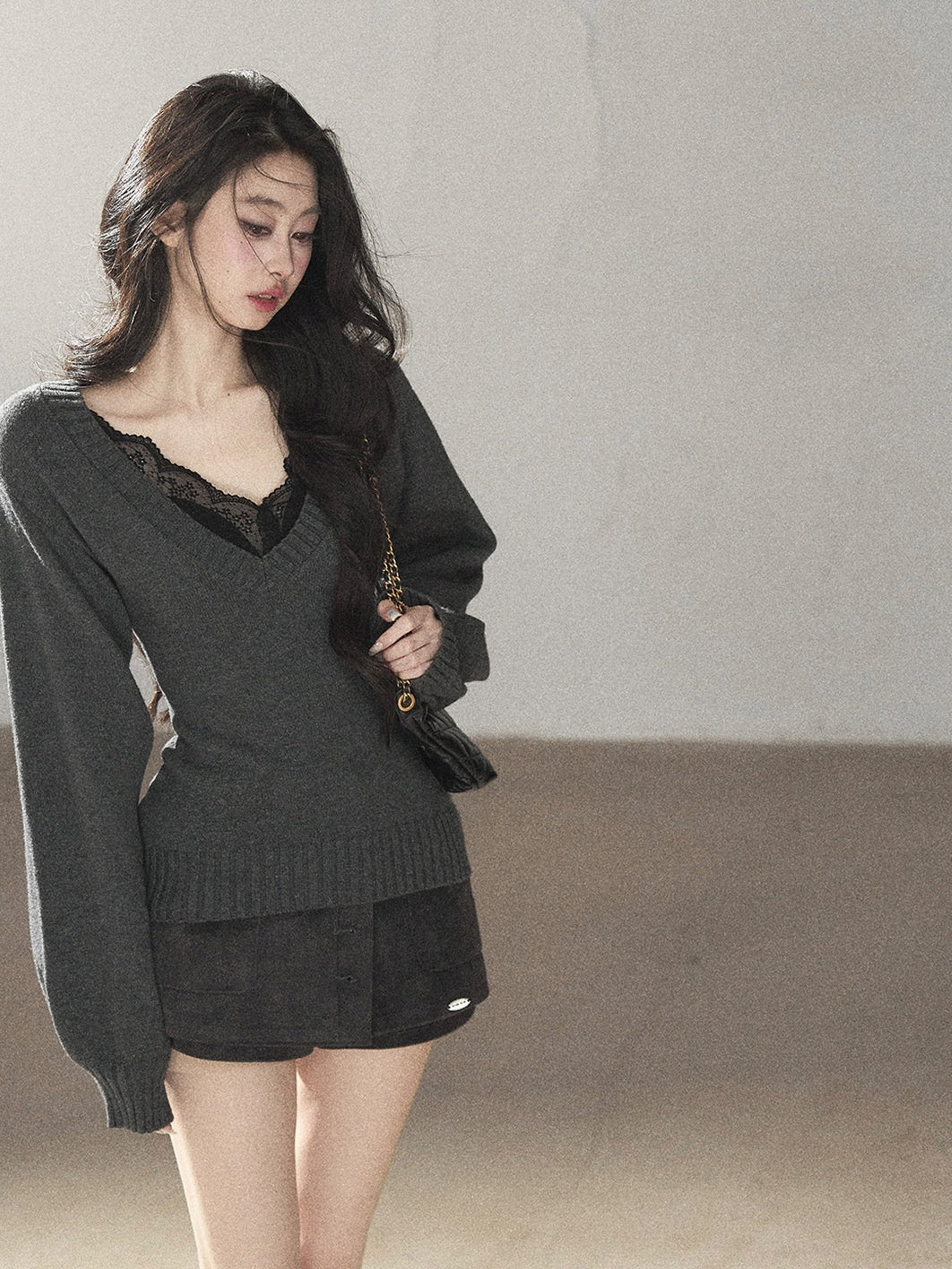 AOMALM - "Flowing River" Charcoal Gray V-Neck Ribbed Knit Sweater