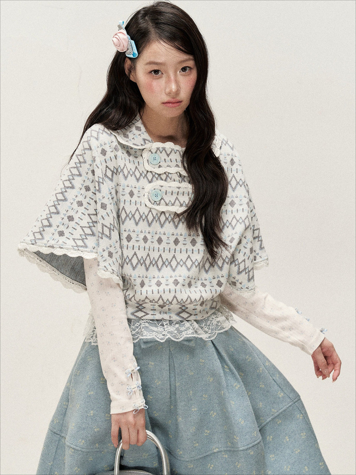[RF] Mist Gray Argyle Jacquard Cropped Poncho-Style Pullover with Lace Trim
