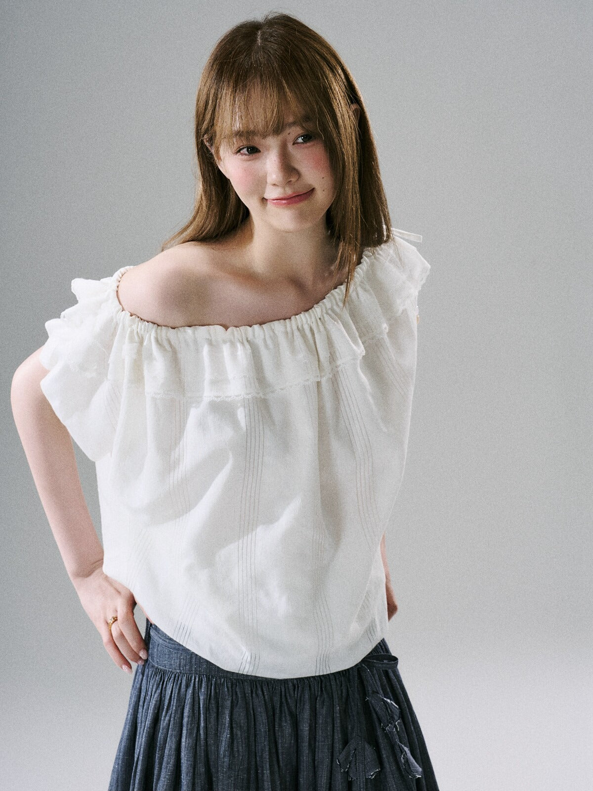 LOST FOREST - Natural Linen-Blend Drawstring Shoulder Top