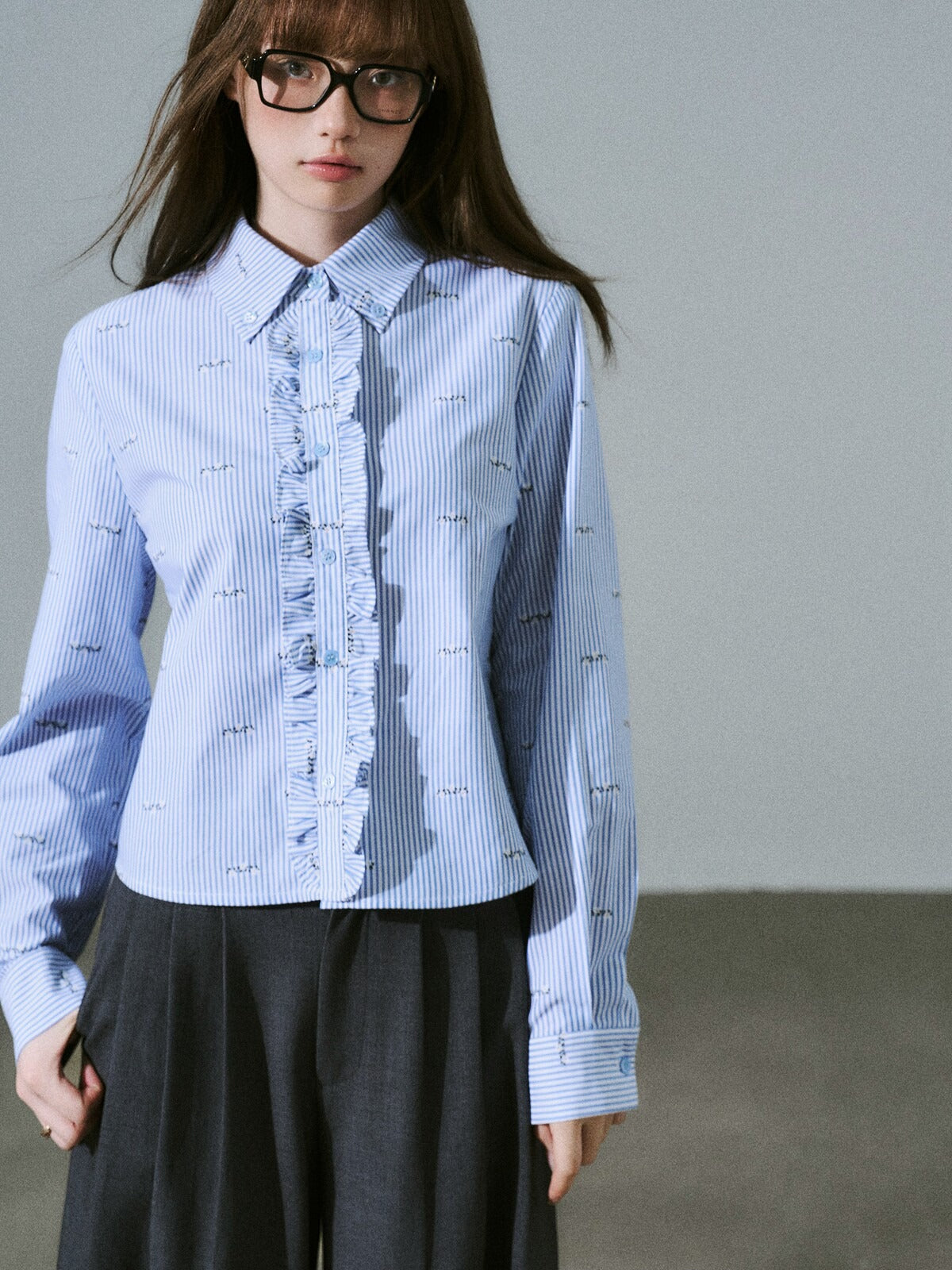 LOST FOREST - Blue Stripe Floral Jacquard Cropped Shirt