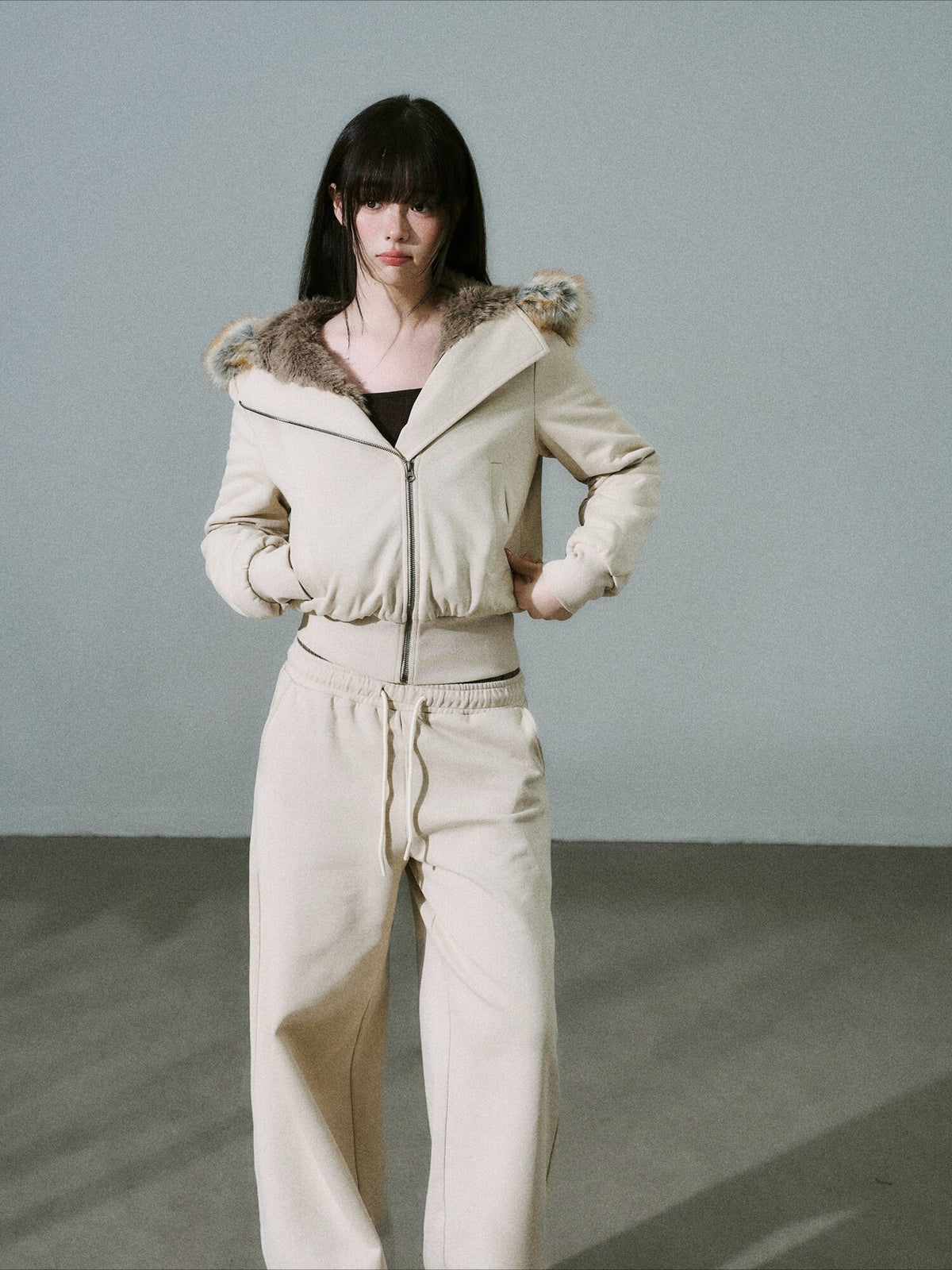 LOST FOREST - Milk Tea High-Waisted Fleece-Lined Sweatshirt Jacket
