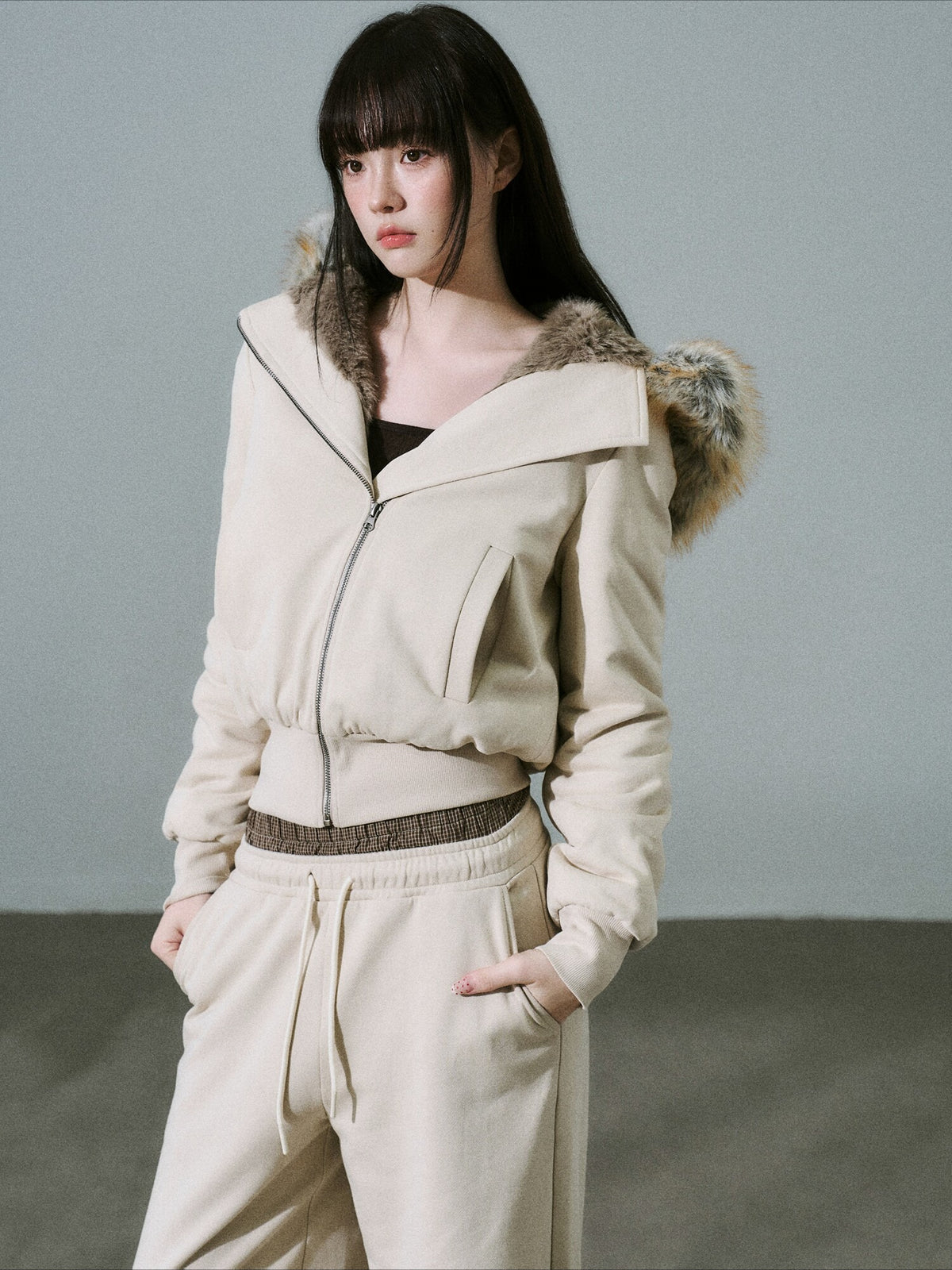 LOST FOREST - Milk Tea High-Waisted Fleece-Lined Sweatshirt Jacket