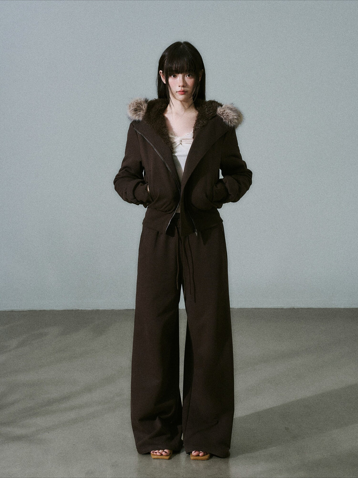 LOST FOREST - Dark Brown High-Waisted Fleece-Lined Sweatshirt Jacket