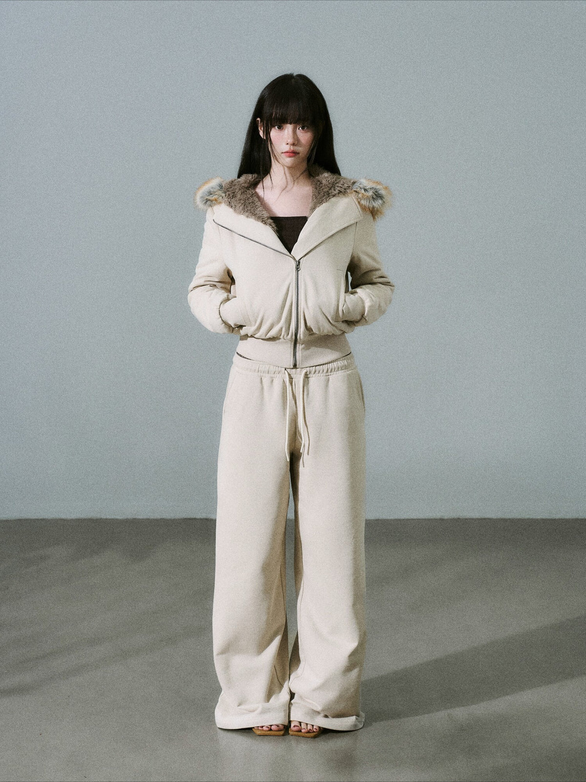 LOST FOREST - Milk Tea High-Waisted Fleece-Lined Sweatshirt Jacket