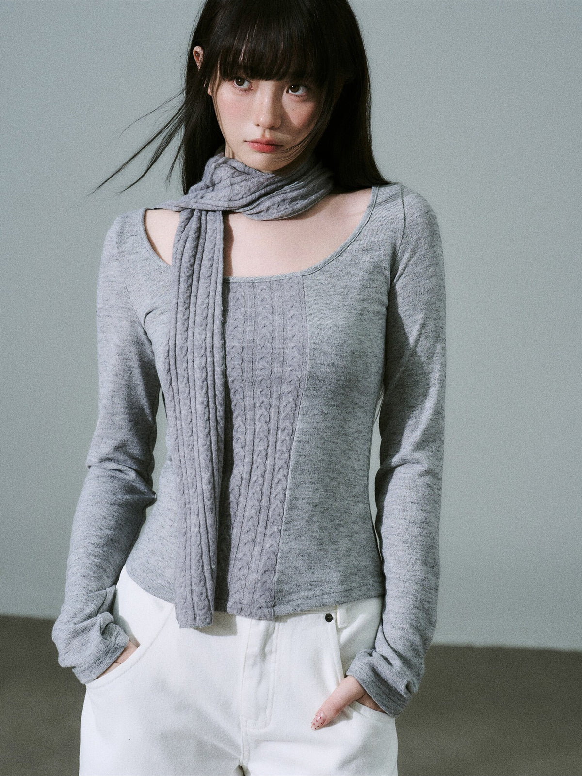 LOST FOREST - Cool Heather Gray Wide-Neck Long Sleeve Top with Cable-Knit Scarf