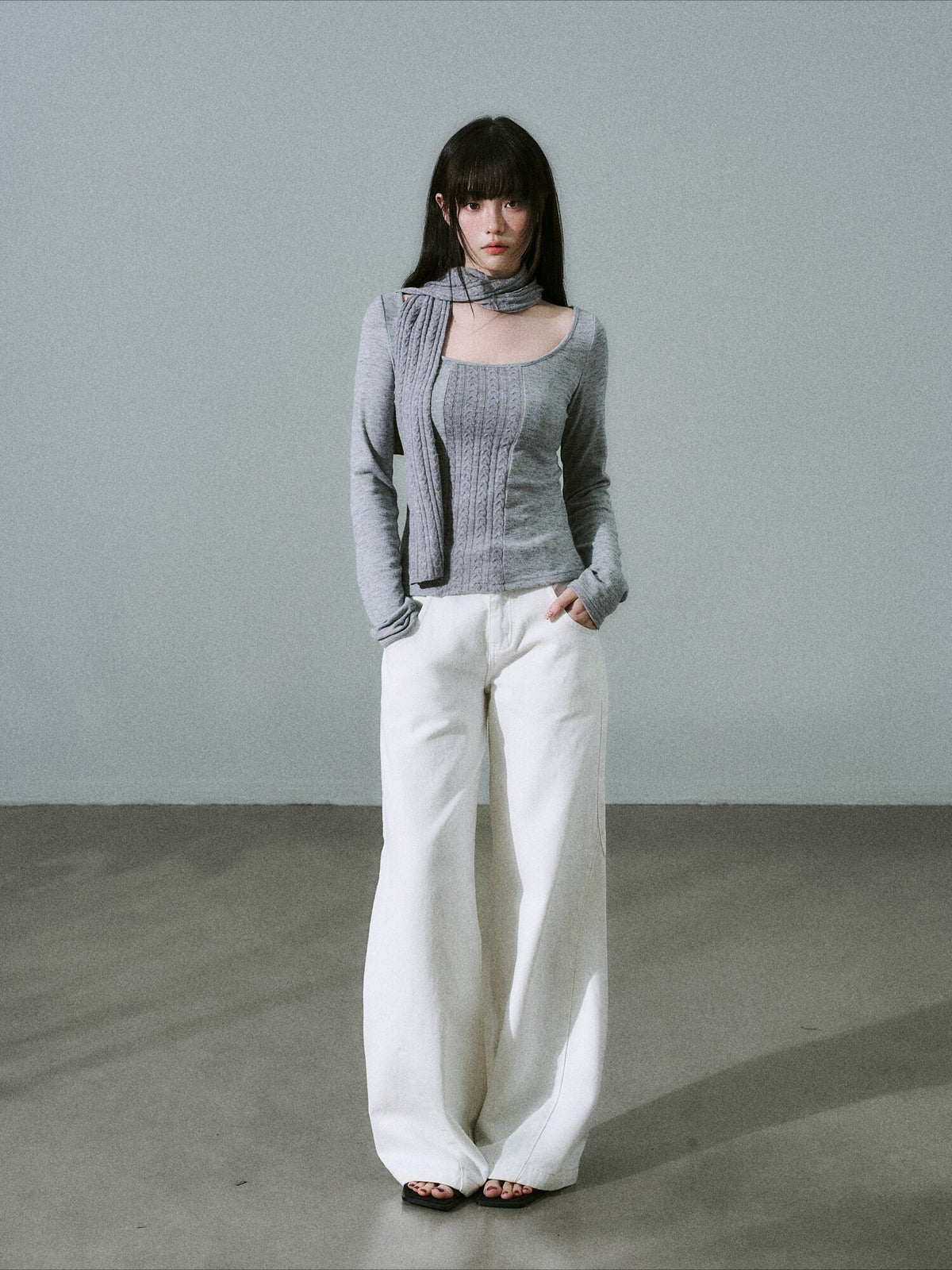 LOST FOREST - Cool Heather Gray Wide-Neck Long Sleeve Top with Cable-Knit Scarf