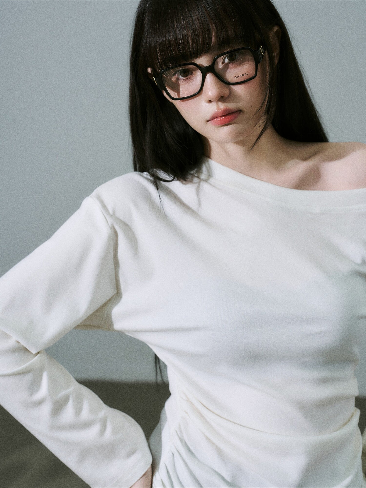 LOST FOREST - White Lyocell-Wool One-Shoulder Long Sleeve Top