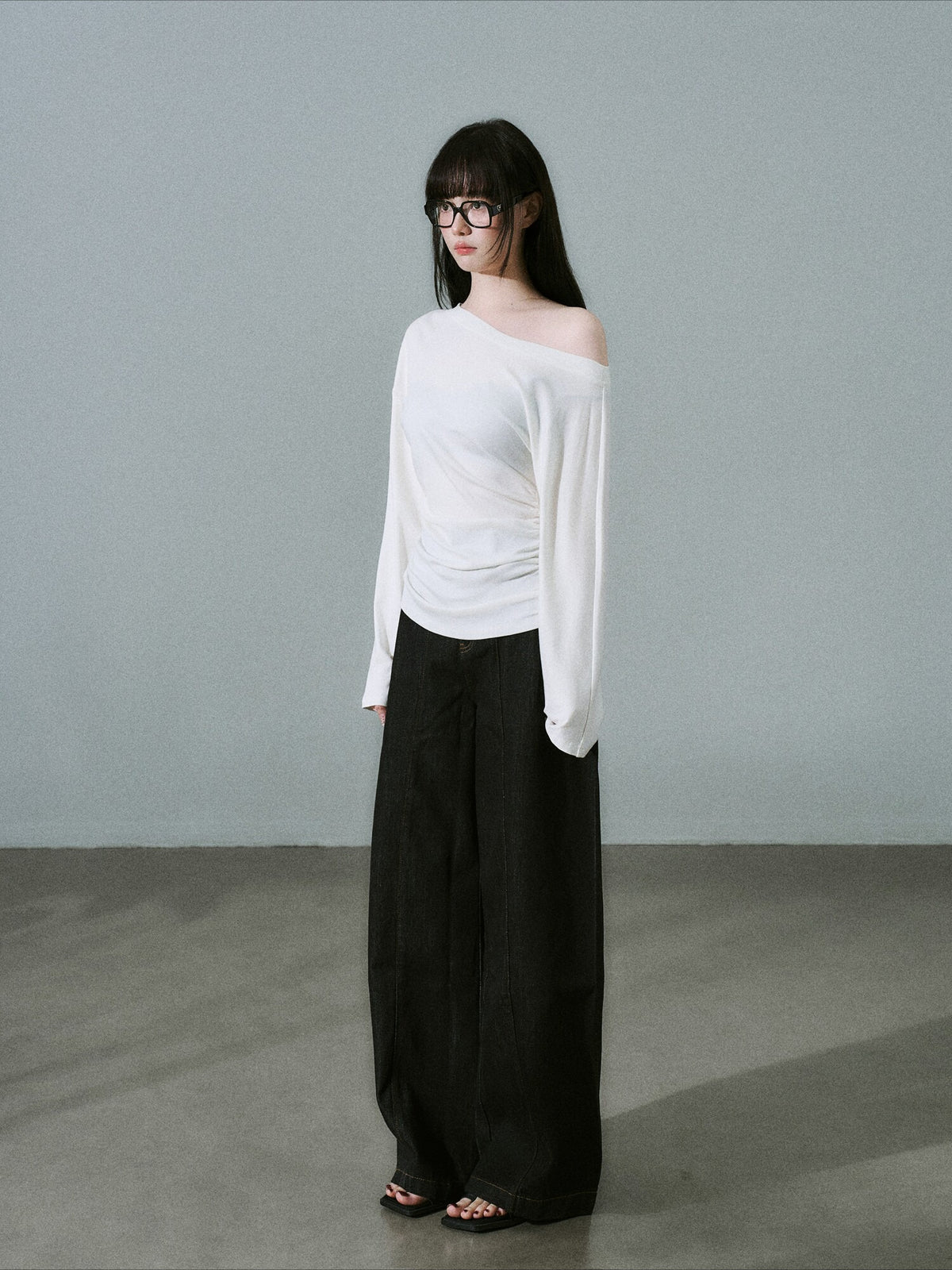 LOST FOREST - White Lyocell-Wool One-Shoulder Long Sleeve Top