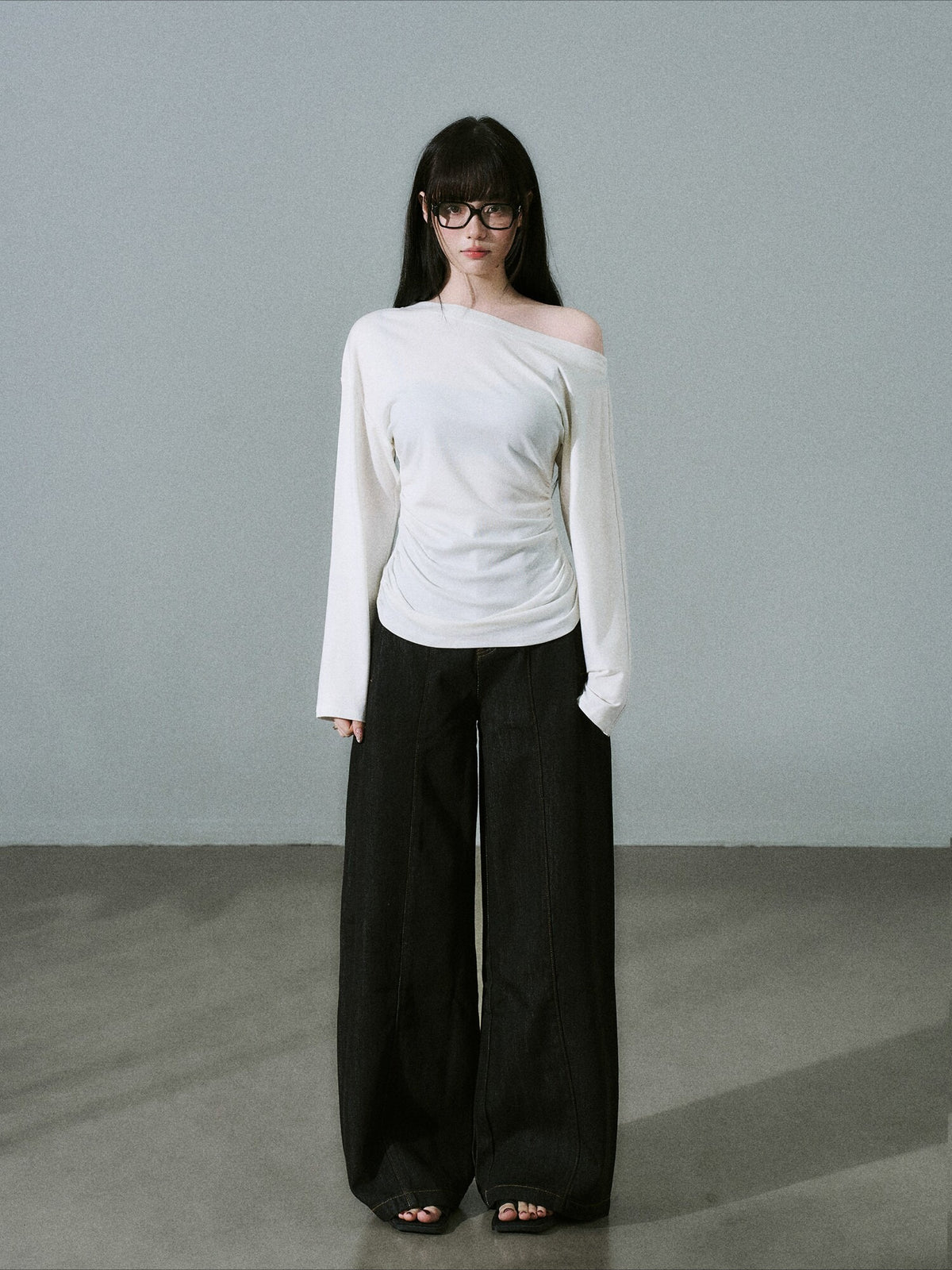 LOST FOREST - White Lyocell-Wool One-Shoulder Long Sleeve Top
