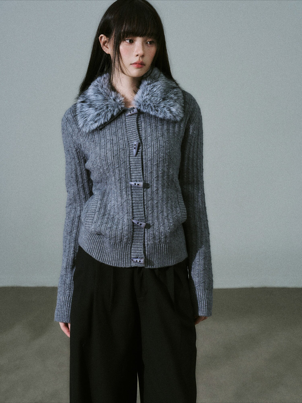 LOST FOREST - Gray Detachable Faux-Fur Collar Toggle Cardigan