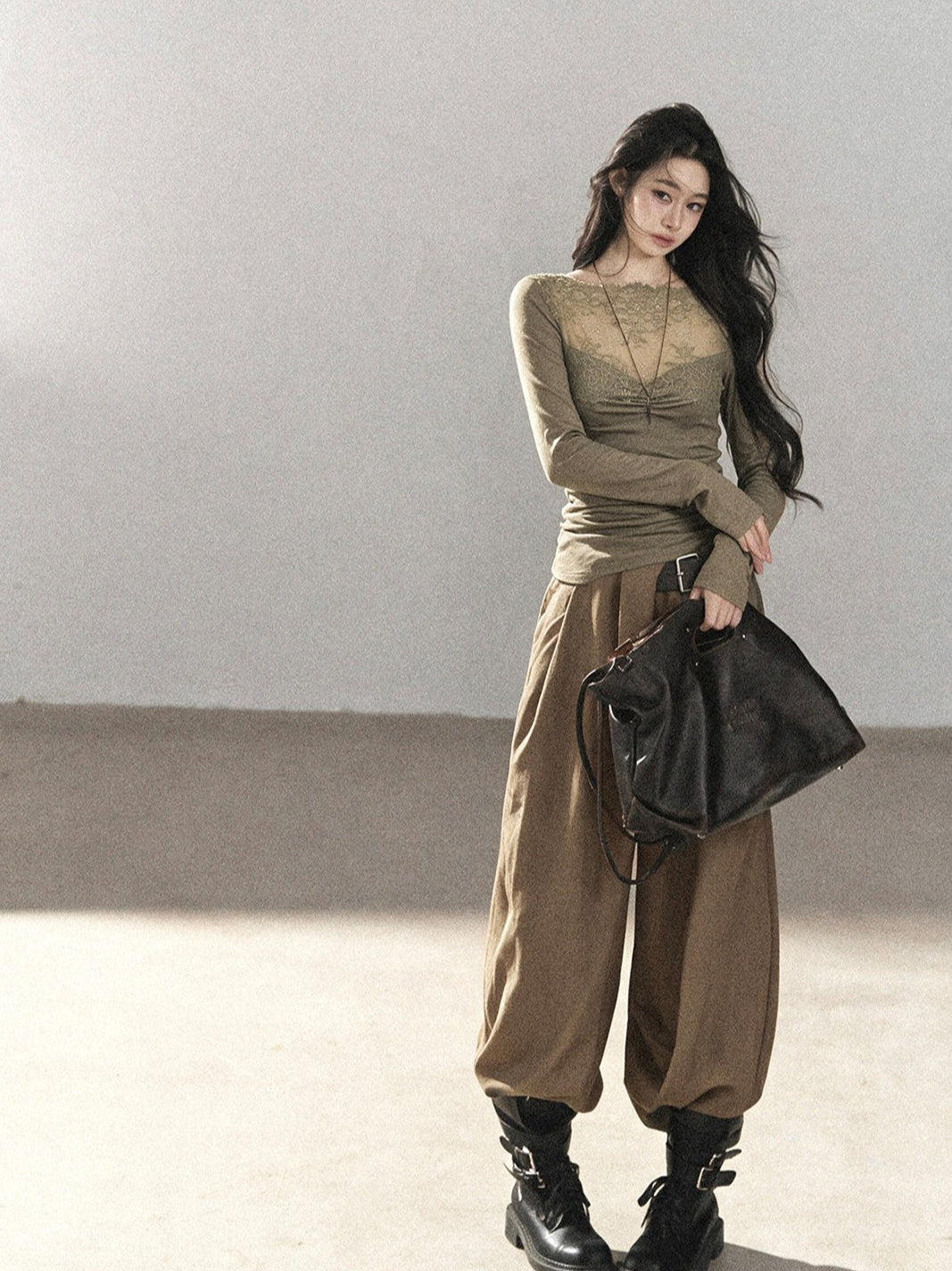 AOMALM - Milk Tea Lace-Panel Fitted Knit Long Sleeve Top