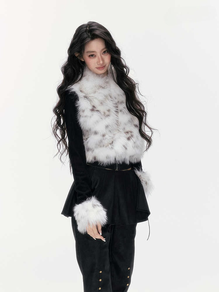 24olvides - Colorblock Faux Fur Jacket with Knit Sleeves