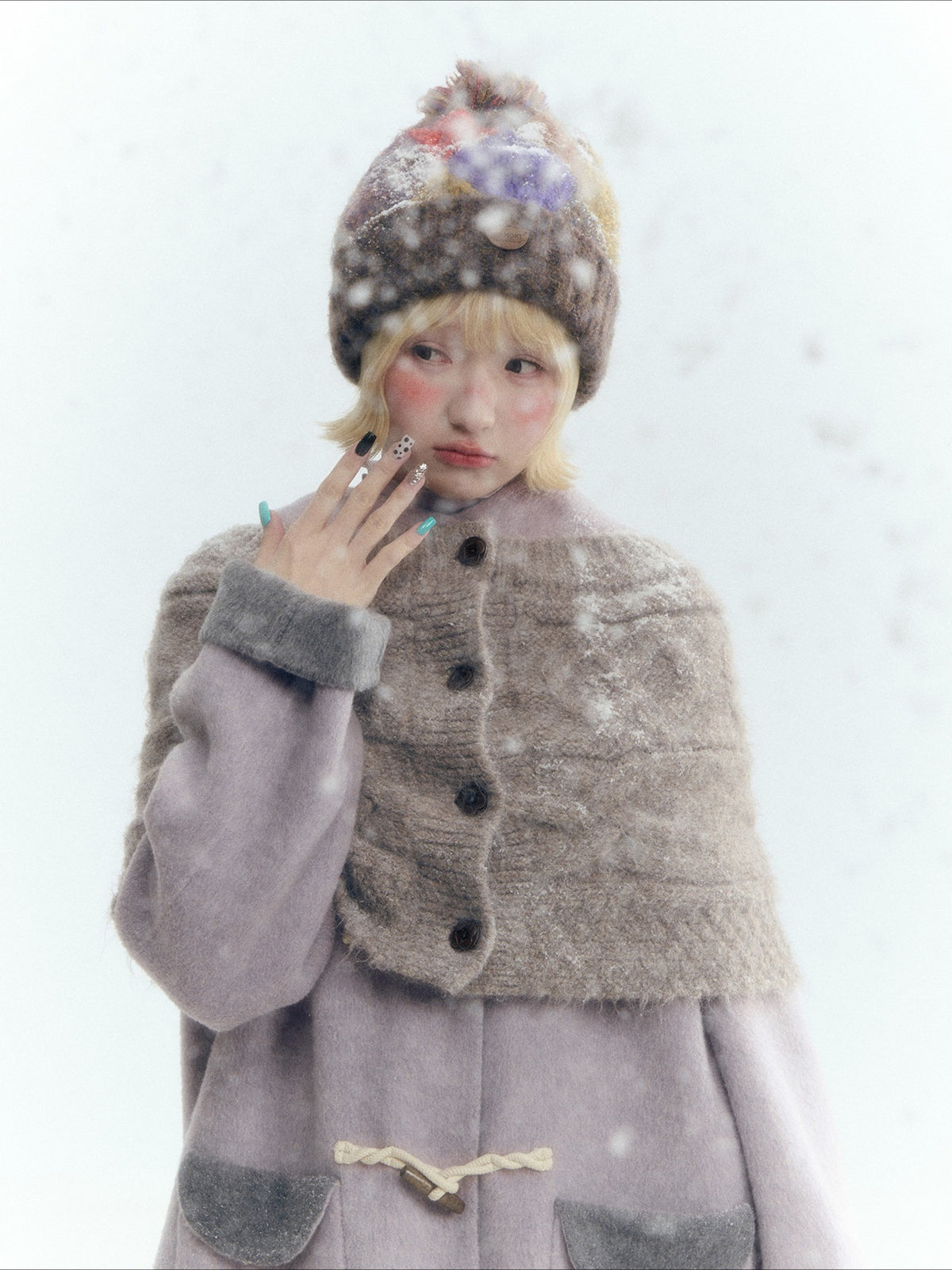 Horridale - Mist Gray Cable Knit Flower Button Shawl