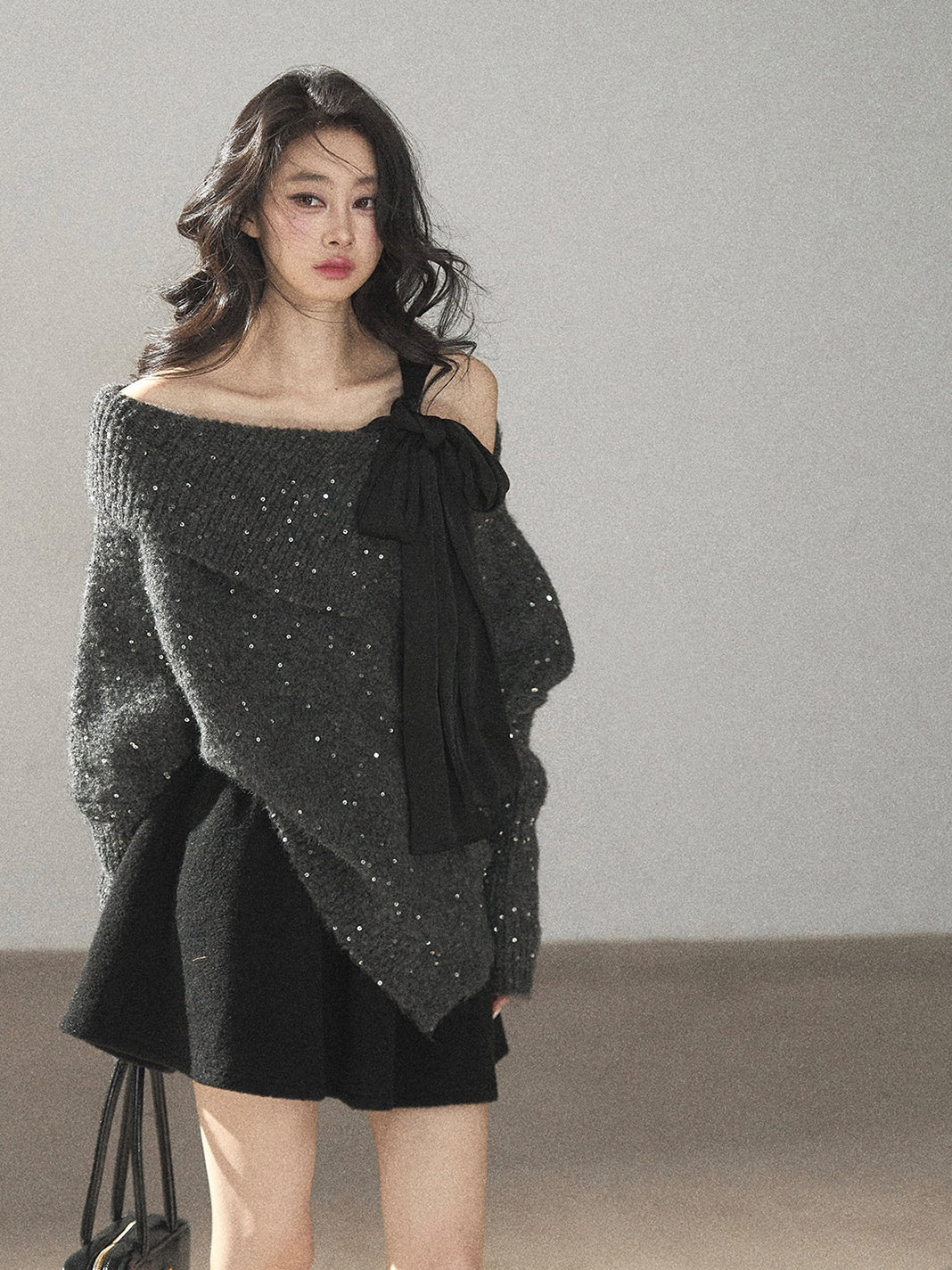 AOMALM - "Winter Traces" Black Pleated A-Line Mini Skirt