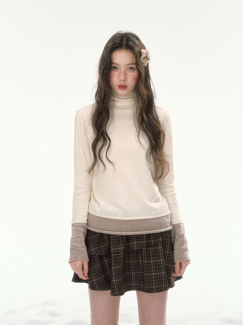 CANSTORE - "Winter Gramophone" Ivory Color-Block Mock Neck Wool-Blend Knit Top