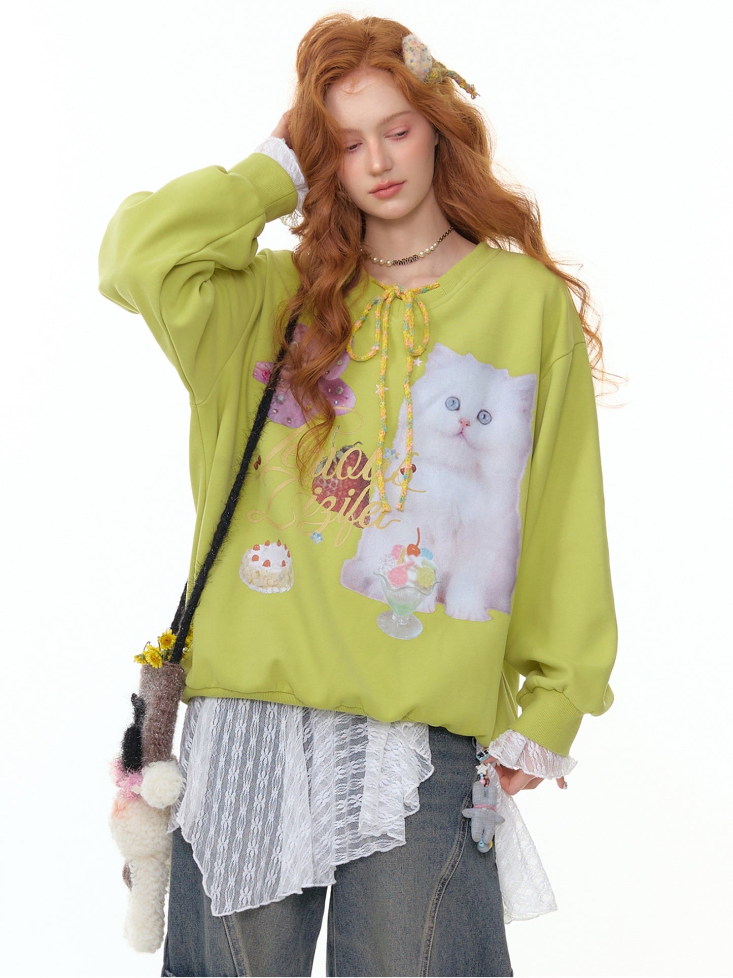 ZiziFei - Sweet Cat Print Sweatshirt – V-Neck with Ribbon & Embellished Bow
