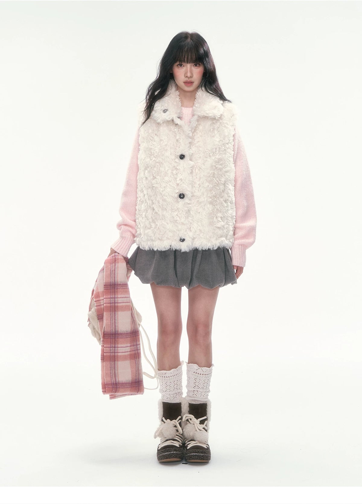 [CAN] Reversible Quilted Vest with Faux Fur Trim