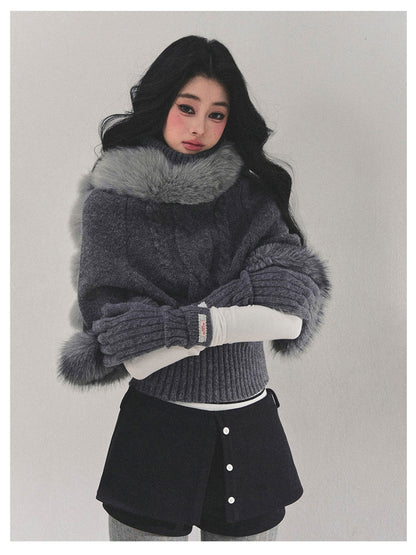 少也眼 “Passing by Her Side" Faux Fox Fur Scarf - Gray