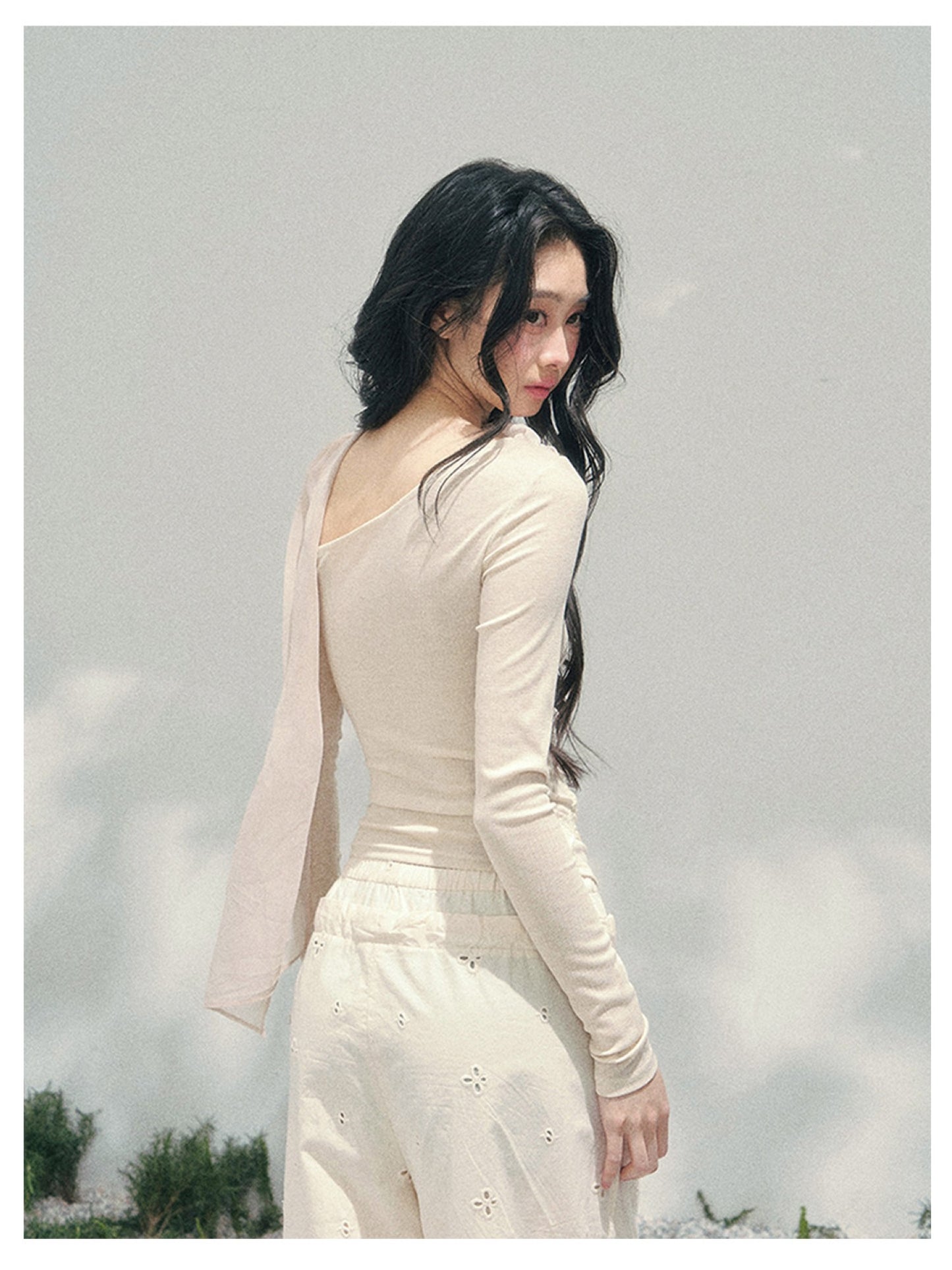 少也眼 “Rose Whisper” Asymmetrical Floral Lace Knit Top 45368753